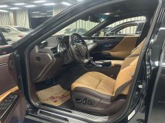 Lexus ES 2020 300h Premium Edition - ფოტო 4