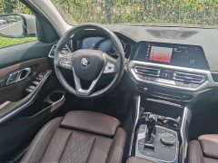 BMW 3 Series 320i M Sport Package - ფოტო 20