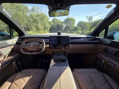 NIO ES9 102kWh Executive Island Luxury Edition - ფოტო 13