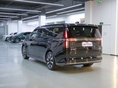 Volvo EM90 2025 Ultra Six-Seater - ფოტო 18