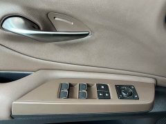 Lexus ES 300h Premium Edition - ფოტო 20