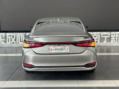 Lexus ES 300h Premium Edition - ფოტო 5