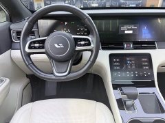 Li Auto ONE Extended Range 6-Seater - ფოტო 12
