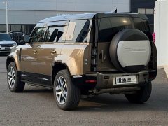 Land Rover Defender 110 P400 X - ფოტო 5
