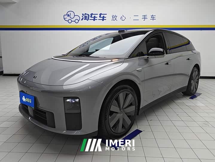Li Auto i6 Four-Wheel Drive Standard Edition