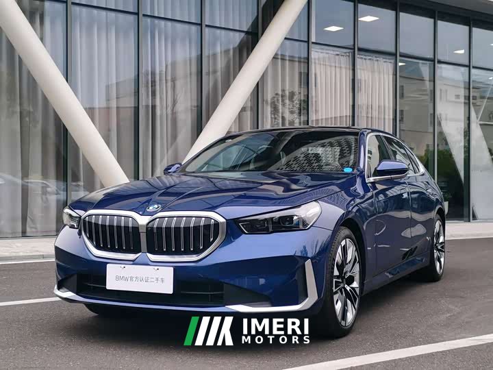 BMW 5 Series 530Li Luxury Edition Premium Package - ავტომობილი ჩინეთიდან