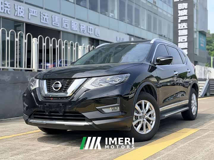 Nissan Qashqai Classic 2.0L FWD Smart Connect Premium Edition