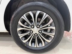 Buick GL8 Land Official Business Class 652T Comfort Edition - фото 12
