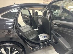 Volkswagen Passat 330TSI Elite - ფოტო 14