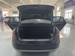 Volkswagen Passat 330TSI Elite - ფოტო 16