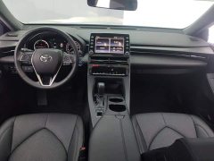 Toyota Avalon 2019 Hybrid 2.5L Luxury National VI - ფოტო 12