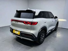 BYD Yuan UP 401KM Vitality Edition - ფოტო 6