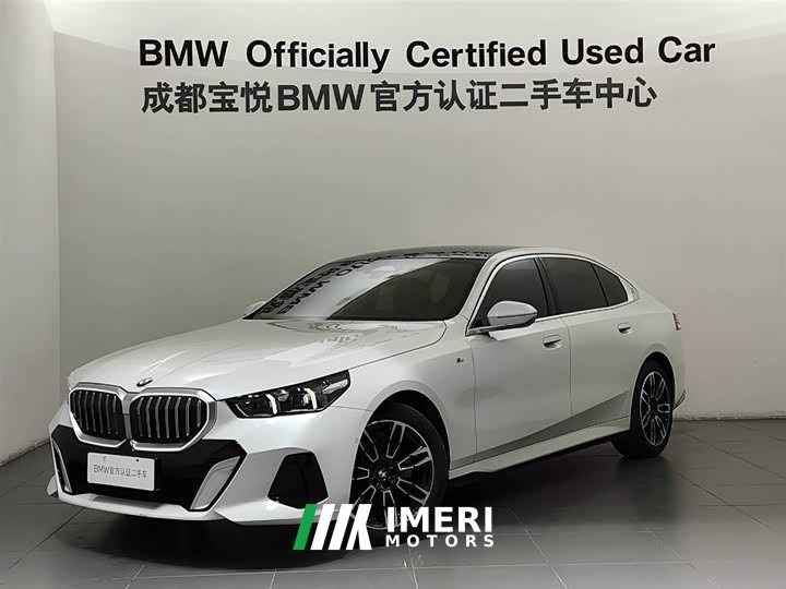 BMW 5 Series 2025 525Li M Sports Package