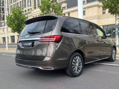 Buick GL8 2023 Land Executive Cabin 652T Luxury - ფოტო 11