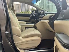 Buick GL8 2023 Land Executive Cabin 652T Luxury - ფოტო 8
