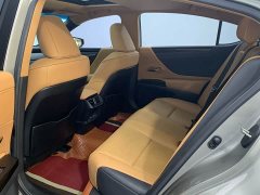 Lexus ES 200 Excellence Edition - ფოტო 10