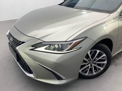 Lexus ES 200 Excellence Edition - ფოტო 11