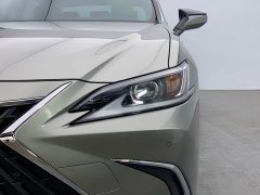 Lexus ES 200 Excellence Edition - ფოტო 12