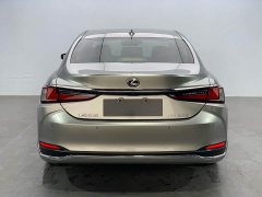 Lexus ES 200 Excellence Edition - ფოტო 6