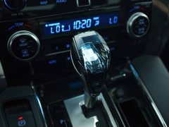 Toyota Vellfire Crown Hybrid 2.5L HV Luxury Edition - ფოტო 9