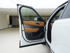 Land Rover Range Rover Velar 250PS Gloss Black Collector's Edition - ფოტო 15