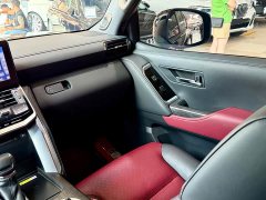 Toyota Land Cruiser (Imported) LC300 3.5T Automatic - ფოტო 16