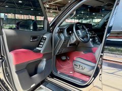Toyota Land Cruiser (Imported) LC300 3.5T Automatic - ფოტო 7