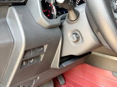 Toyota Land Cruiser (Imported) LC300 3.5T Automatic - ფოტო 10