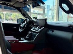 Toyota Land Cruiser (Imported) LC300 3.5T Automatic - ფოტო 18