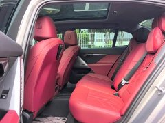 BMW 5 Series 525Li M Sport Package - ფოტო 11