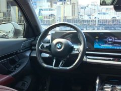 BMW 5 Series 525Li M Sport Package - ფოტო 14