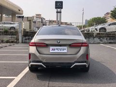 BMW 5 Series 525Li M Sport Package - ფოტო 6