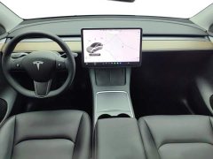Tesla Model Y Standard Range RWD - ფოტო 12
