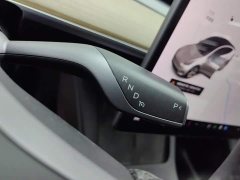 Tesla Model Y Standard Range RWD - ფოტო 16