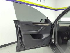 Tesla Model Y Standard Range RWD - ფოტო 7