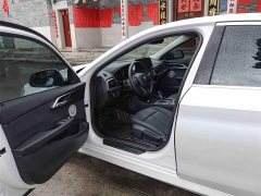 BMW 1 Series 120i M Sport - ფოტო 4