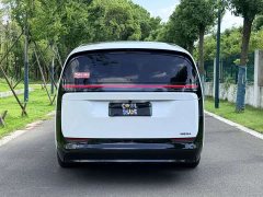 Li Auto Li Xiang MEGA Ultra - ფოტო 5