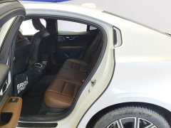 Volvo S60 B4 Smart Luxury Edition - ფოტო 11