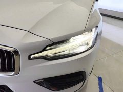 Volvo S60 B4 Smart Luxury Edition - ფოტო 5