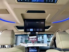 Toyota Vellfire Crown Hybrid 2.5L HV Luxury Edition - ფოტო 11