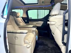 Toyota Vellfire Crown Hybrid 2.5L HV Luxury Edition - ფოტო 6