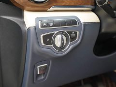 Mercedes-Benz V-Class 2022 V 260 L Long Wheelbase Luxury Edition - ფოტო 6
