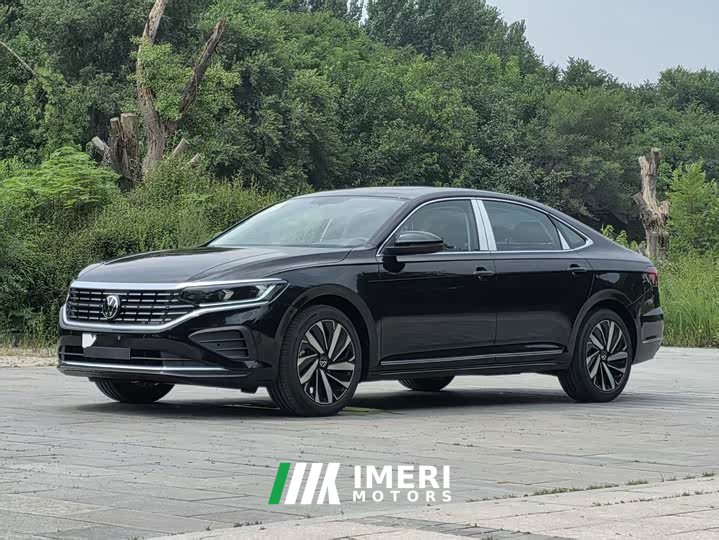 Volkswagen Passat 2025 Outstanding Edition 330TSI Elite - ავტომობილი ჩინეთიდან