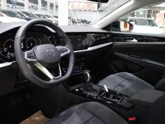 Volkswagen Passat Outstanding Edition 380TSI Dragon Ascendant Version - ფოტო 6