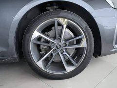 Audi A4L 40 TFSI Fashion Dynamic - ფოტო 6