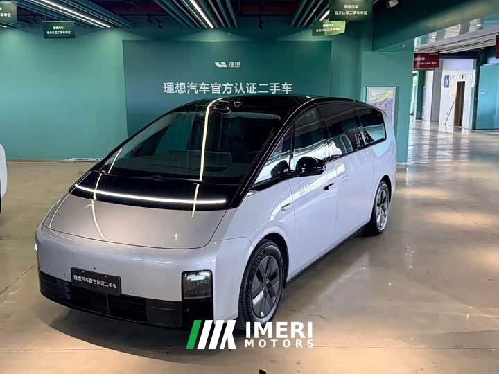 Li Auto Li Xiang MEGA Ultra