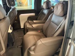 Li Auto Li Xiang MEGA Ultra - ფოტო 8