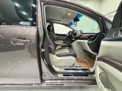 Buick GL8 Land Business Class Smart Edition - ფოტო 12