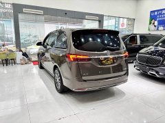 Buick GL8 Land Business Class Smart Edition - ფოტო 4