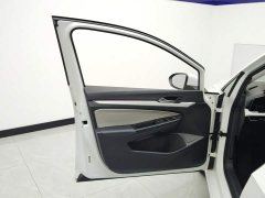 Volkswagen Golf 2021 200TSI DSG Pro - ფოტო 7